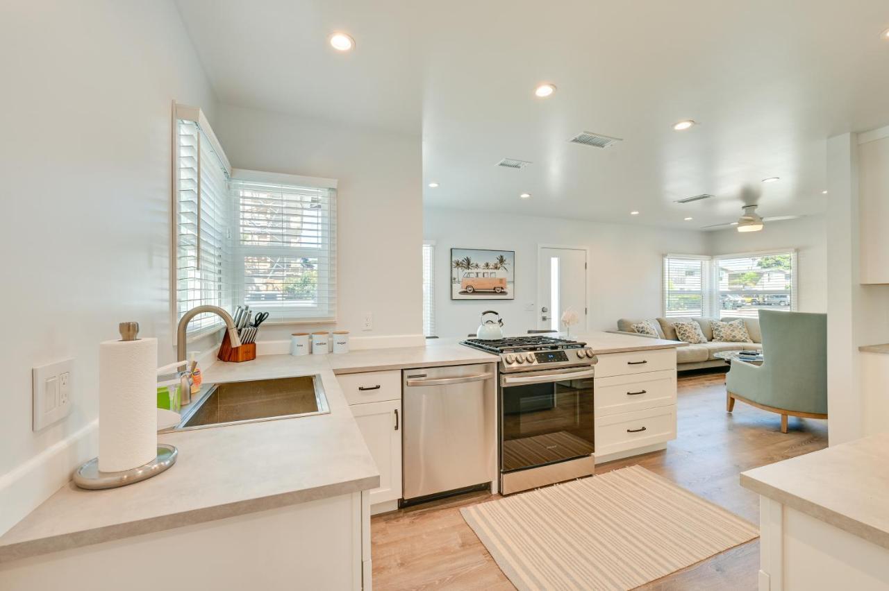With Private Patio 2 Mi To Beach!