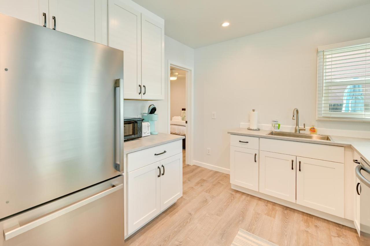 With Private Patio 2 Mi To Beach! San Diego